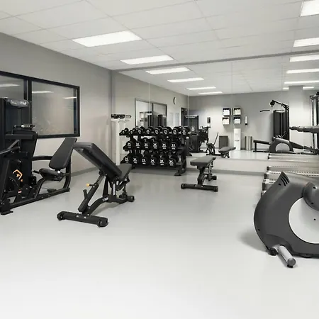 Courtyard By Marriott Montreal Airport-2