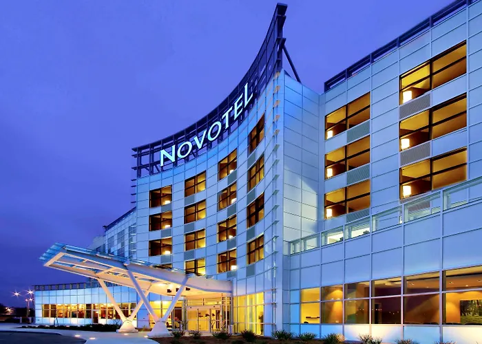 Novotel Montreal AeroportAirport Hotel